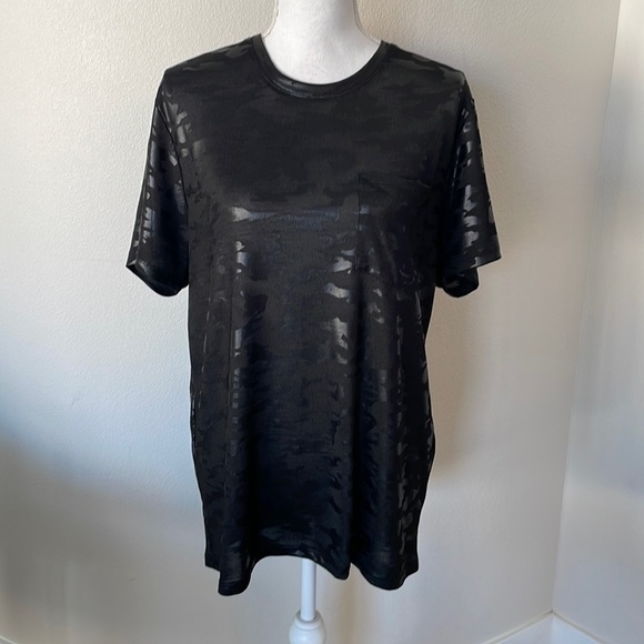 Guess Tee